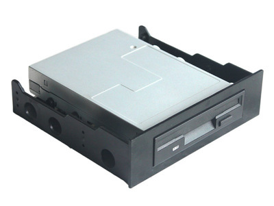 品質(zhì)升級，存儲(chǔ)無憂——探秘東莞市常平展欣電子銷售部的5.25寸光驅(qū)位塑膠硬盤轉(zhuǎn)接支架