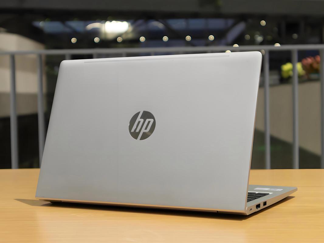 懂行人揭秘 華碩與惠普，兩大PC巨頭誰更值得你入手？